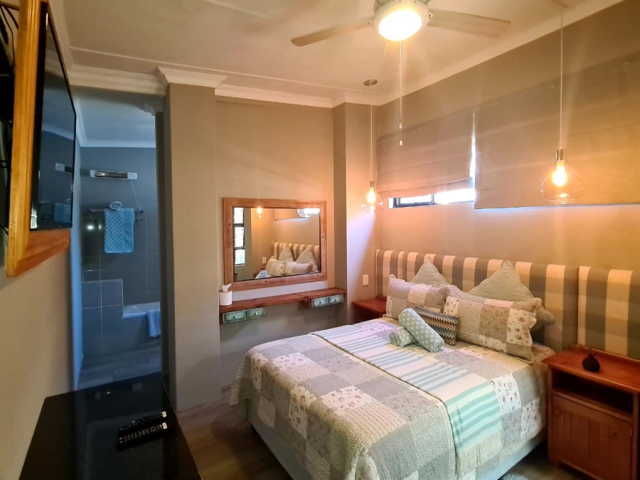 5 Bedroom Property for Sale in Kenton On Sea Eastern Cape